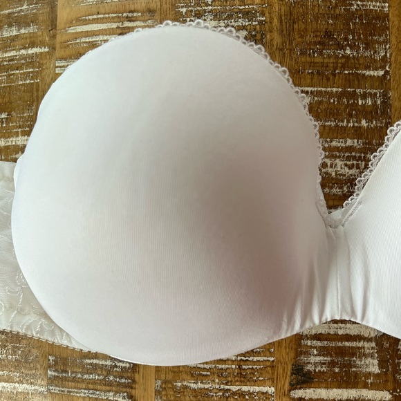 NWOT- Strapless Underwire White Bra - Picture 2 of 8